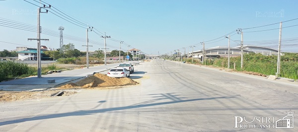 ที่สวย 604 วา ใน ซ.แสมดำ 14 ถมพร้อมลุยสร้างได้ทันที เหมาะทำสำนักงานและโกดัง เดินทางสะดวกถนนกว้างสร้างใหม่ 4 เลน จากพระราม 2